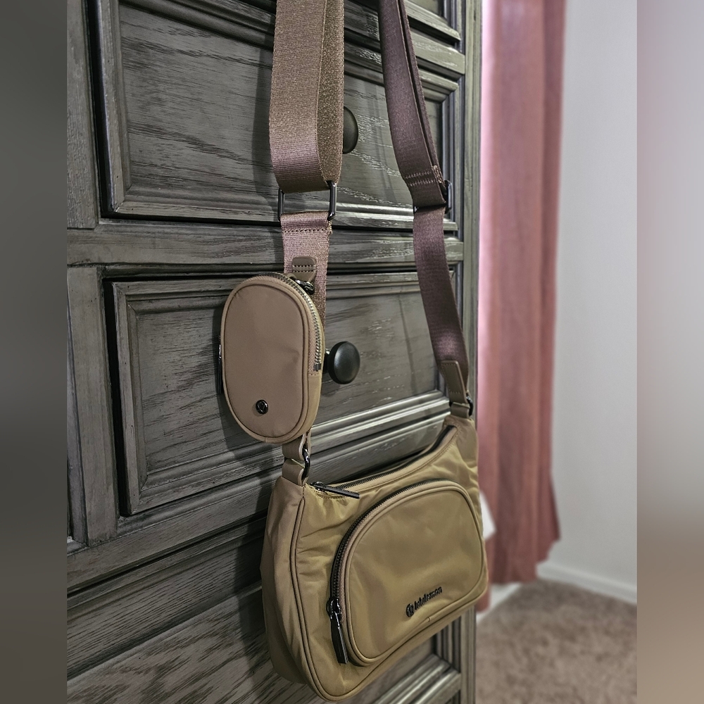 Lululemon Crossbody With Pouch - Picture 6 of 14